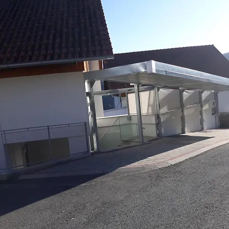 Grazblick Free Carport Parking & Self Checkin Грац